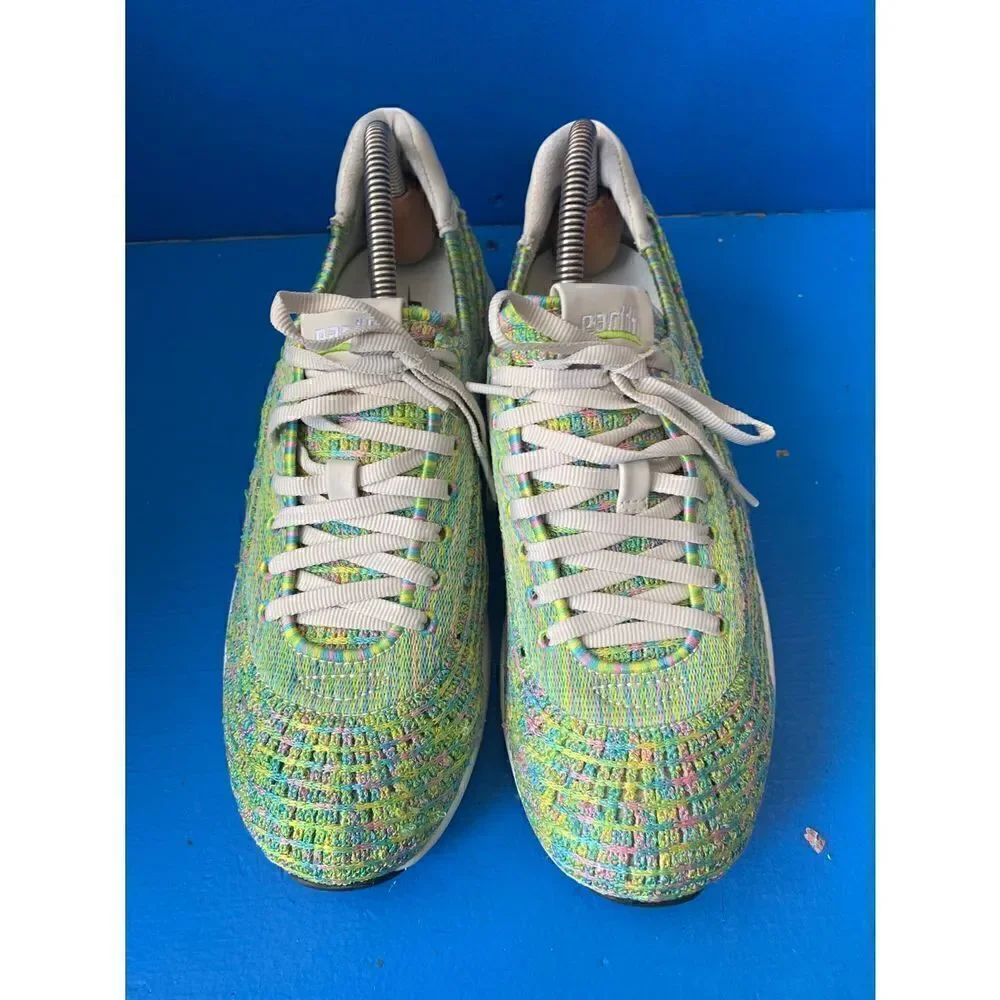 EARTH Shoes Vital Green Fabric Mesh Sneakers Sz 9B Women's